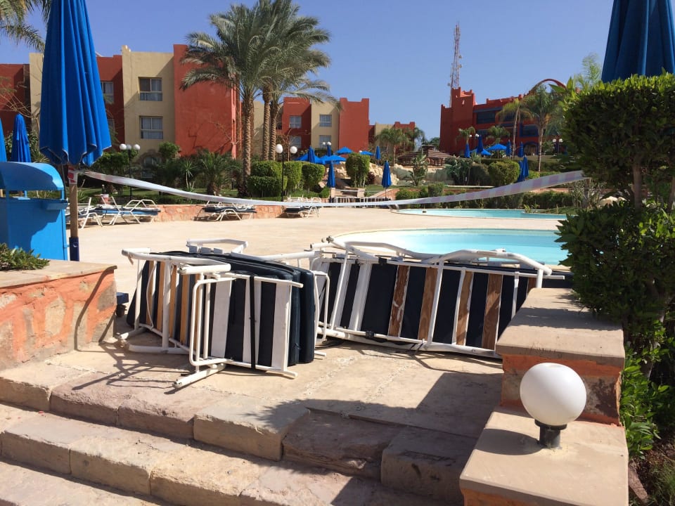 Pool gesperrt SUNRISE Cardina Resort