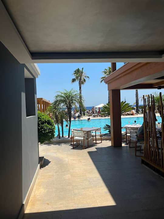 Pool Mitsis Selection Alila