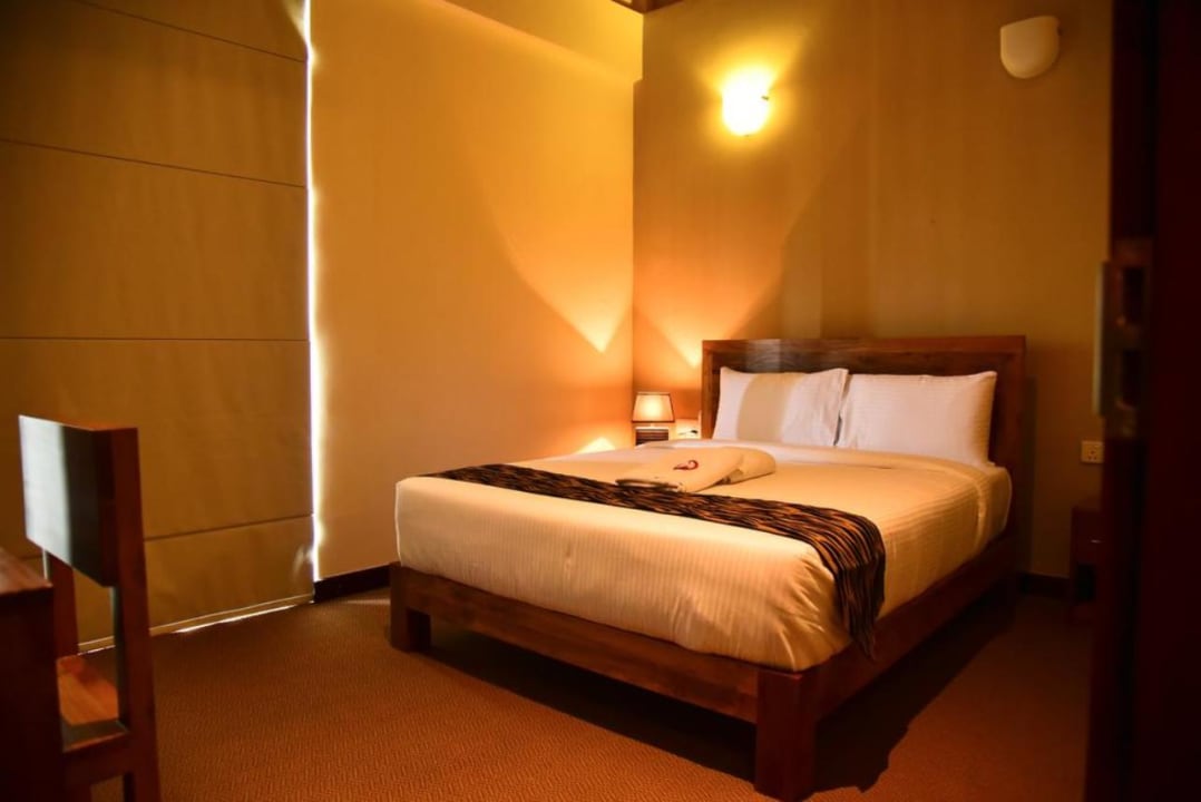 Zimmer Emirates Luxury Apartments (Glen Fall Residencies)