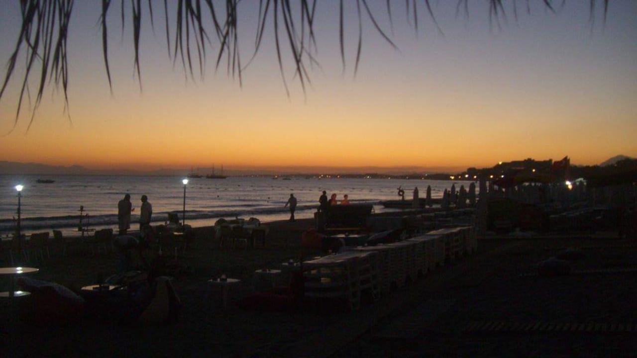 Die Strandbar, Sonnenuntergang Hotel Andiz Beach