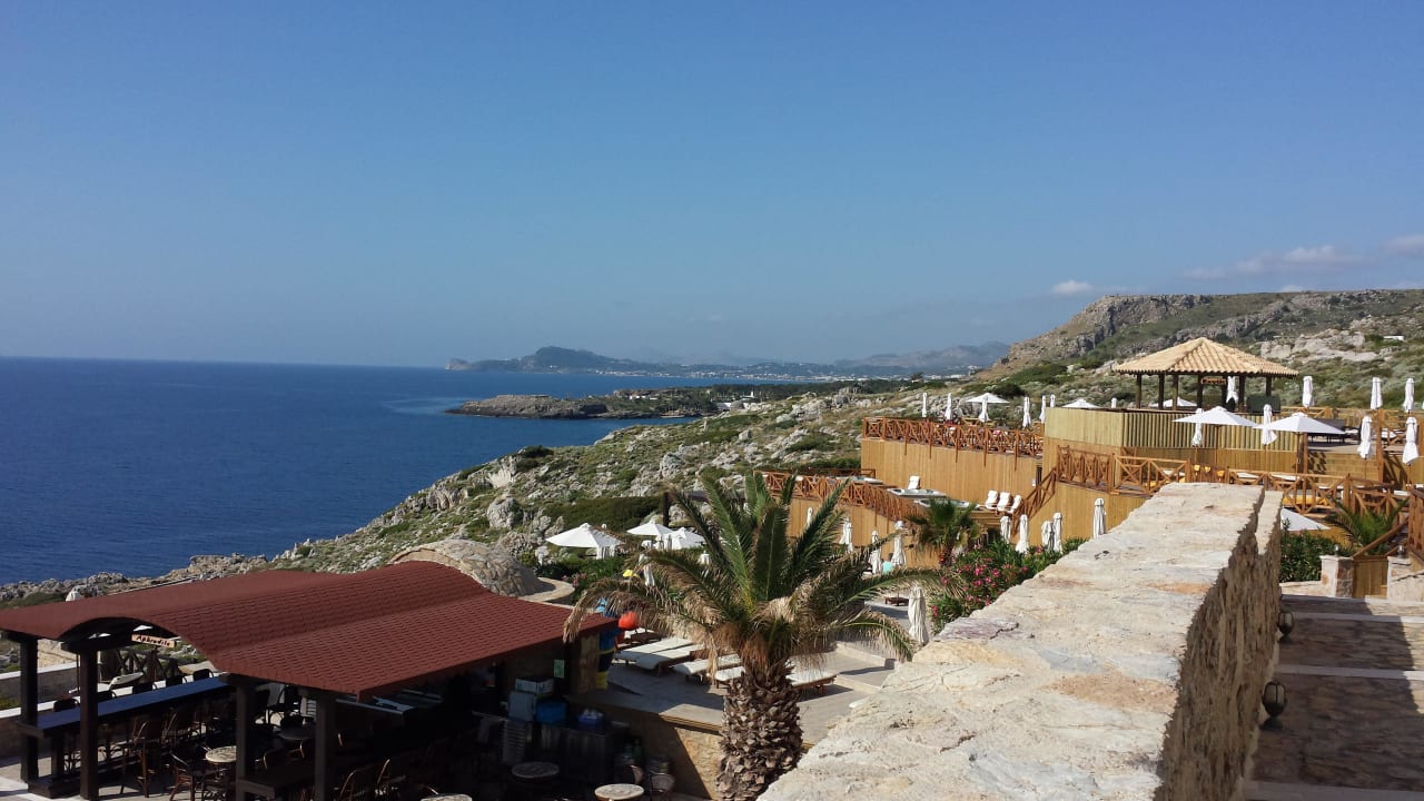 Blick auf Aphrodite u. neue Bar rechts Hotel Kalithea Horizon Royal