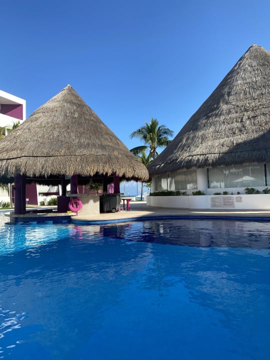 Pool Temptation Cancun Resort - Adults only