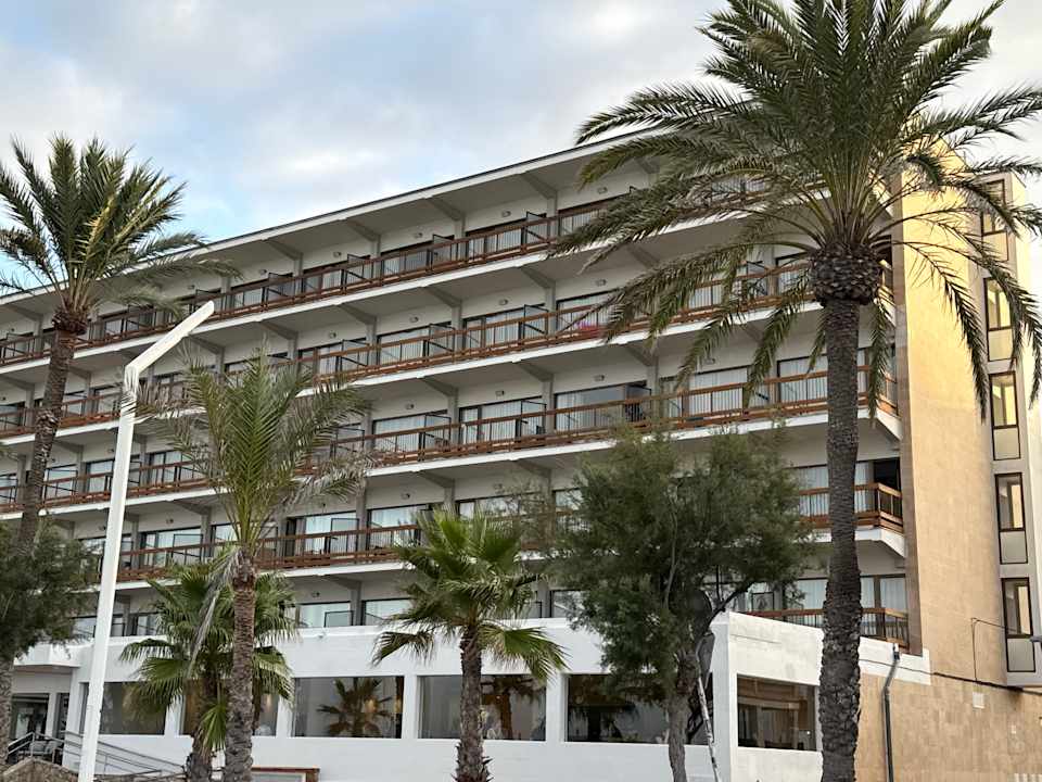 Außenansicht AYA Seahotel - Adults only