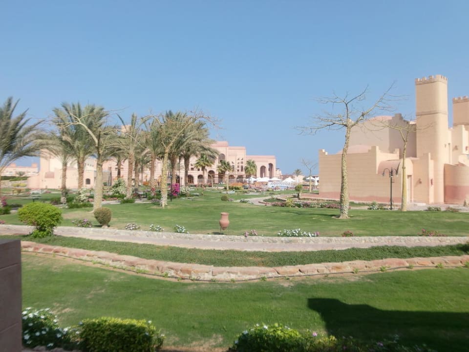 Blick vom hinteren Teil der Anlage Sentido Akassia Beach