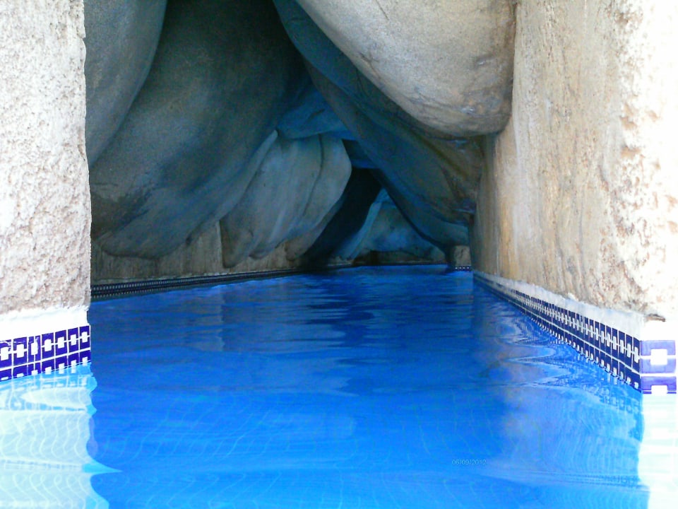 Romantische Grotte Fame Residence Lara & Spa