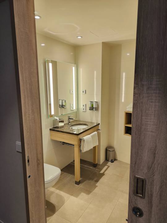 Zimmer Hampton By Hilton Frankfurt Airport