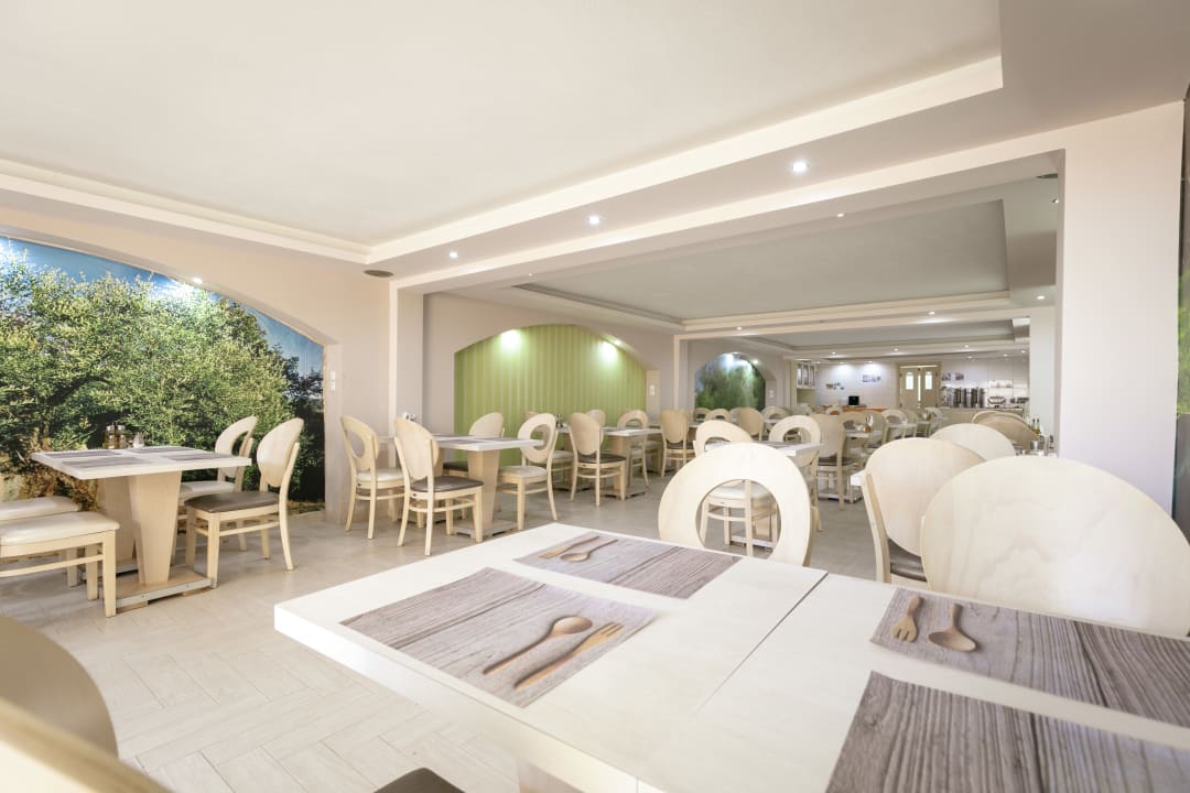 Gastro Mediterranean Beach Hotel