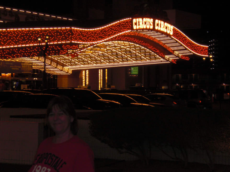 LV by Night Hotel Circus Circus