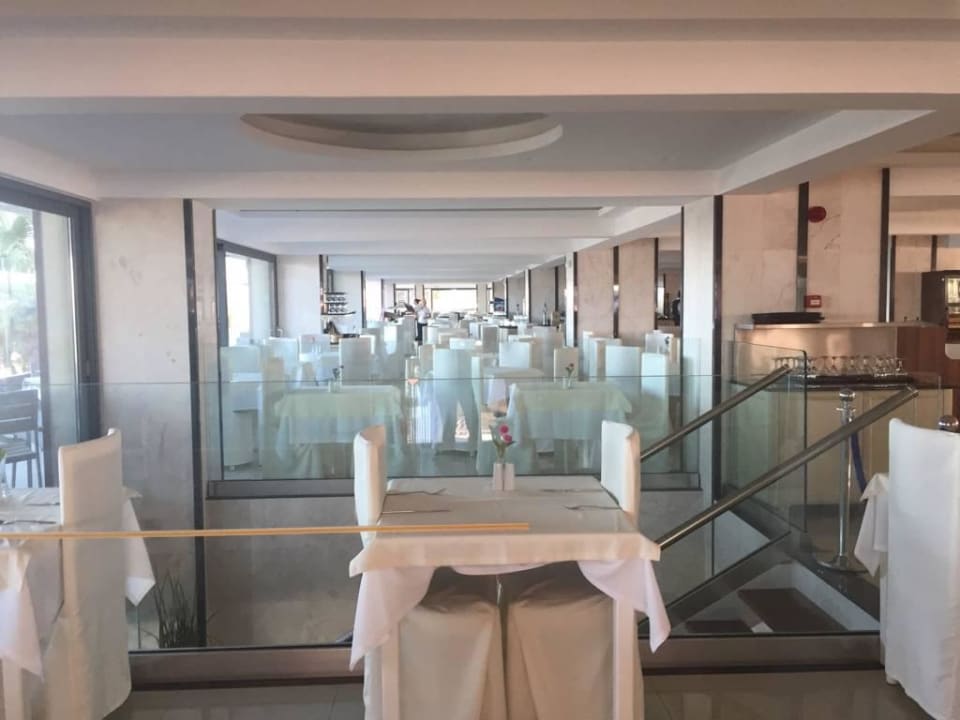 Hauptrestaurant im Nebengebäude Rhodos Horizon Resort