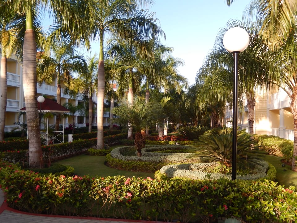 Gartenanlage Bahia Principe Luxury Bouganville