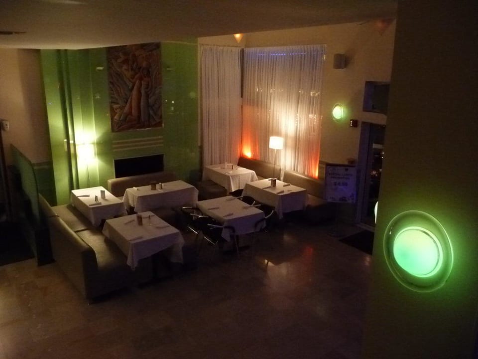 Lobby The Colony Hotel