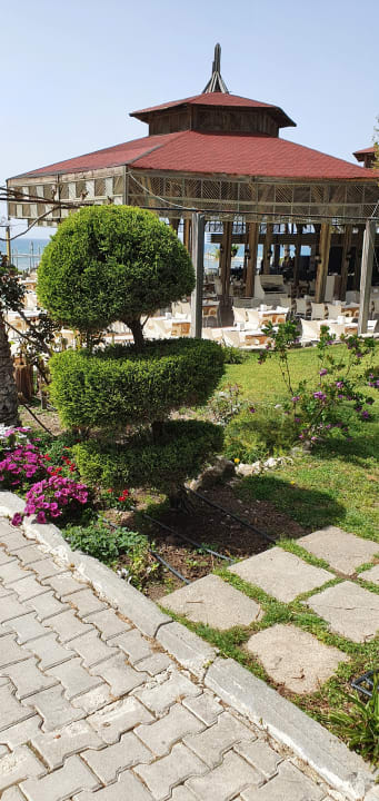 Strand Hotel Terrace Beach Resort