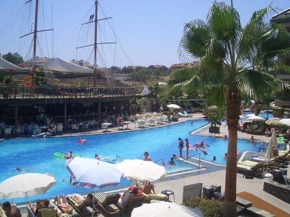 Pool Can Garden Resort
