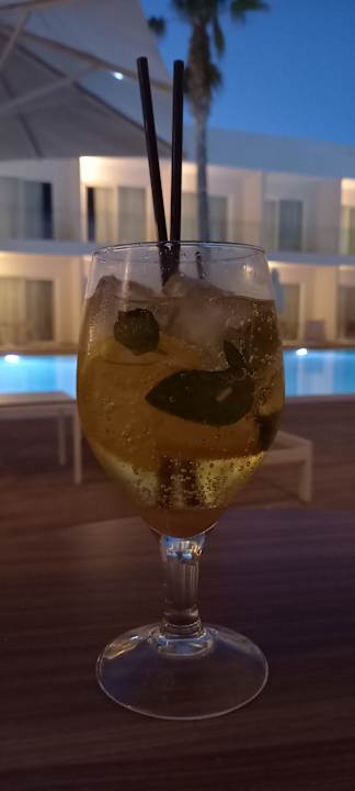 Gastro White Dreams Resort & Anex