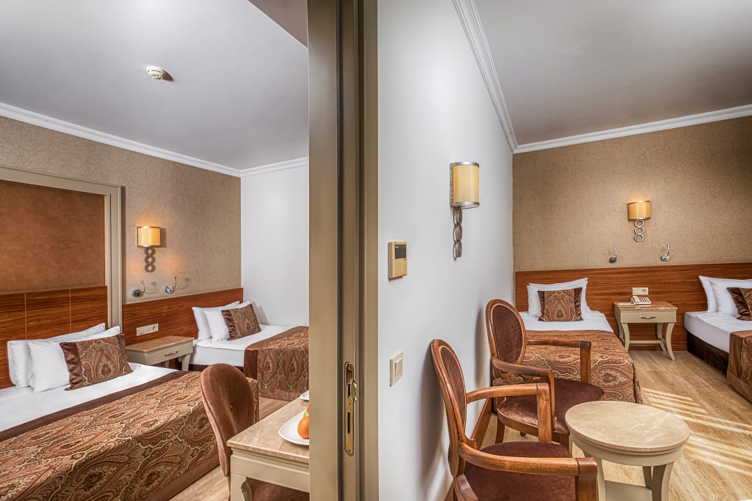 Zimmer Well Palace Side