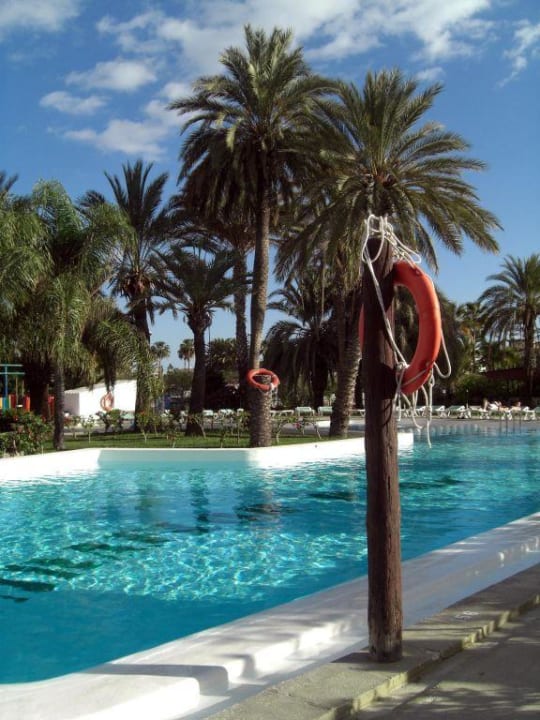 Der Pool HL Miraflor Suites Hotel