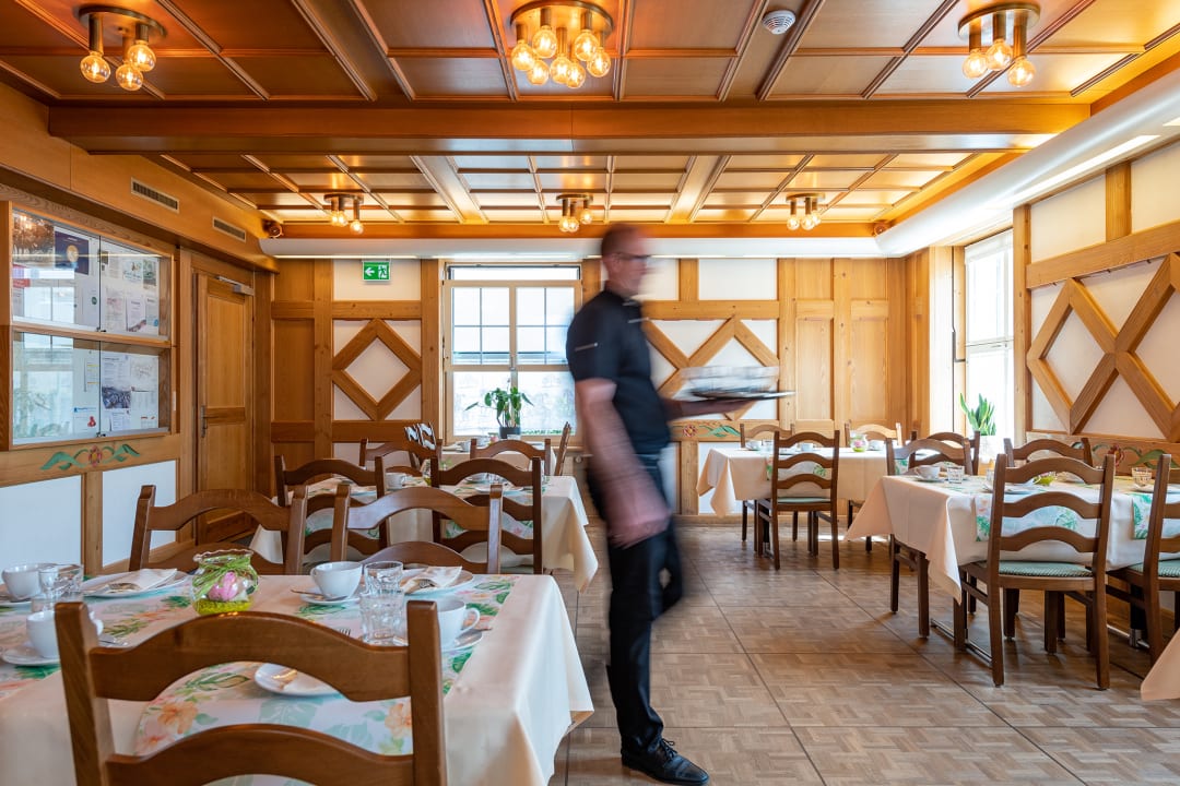 Gastro Hotel Garni Rössli