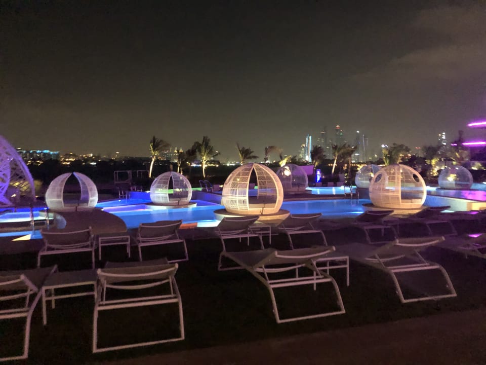 Pool W Dubai - The Palm