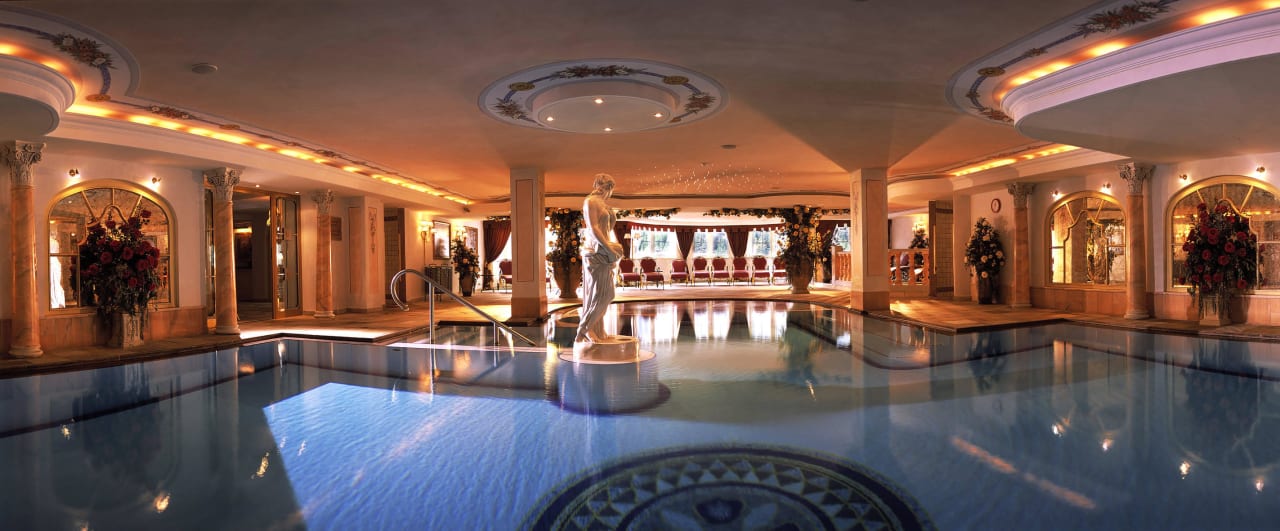 Innenpool Falkensteiner Hotel & Spa Falkensteinerhof