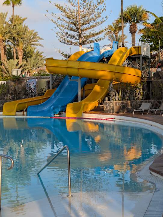 Pool Abora Interclub Atlantic by Lopesan Hotels