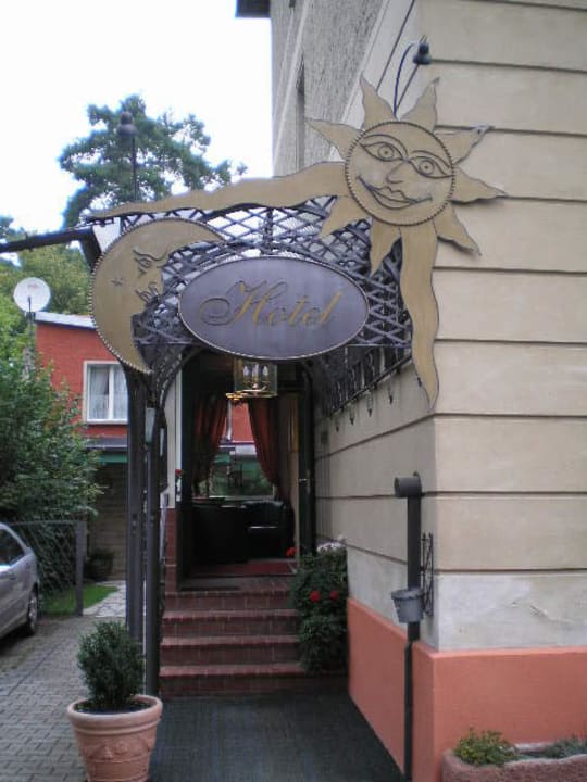 Hoteleingang Anno 1900 Hotel Babelsberg
