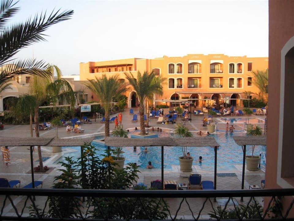 Innenhof, Blick aus dem Fenster Jaz Dar EL Madina