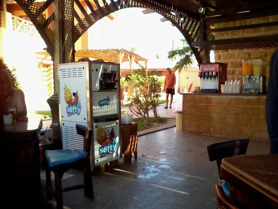 400 ter Bar Bereich Pickalbatros Alf Leila Wa Leila Resort - Neverland Hurghada