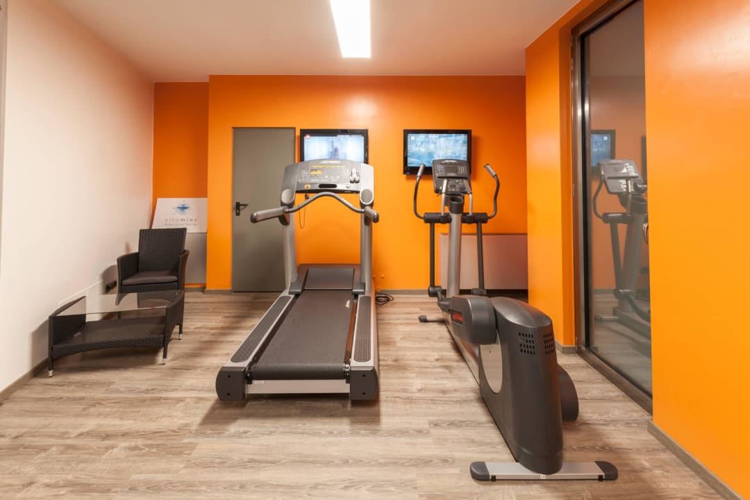 Fitness Center Best Western Plus Executive Hotel & Suites