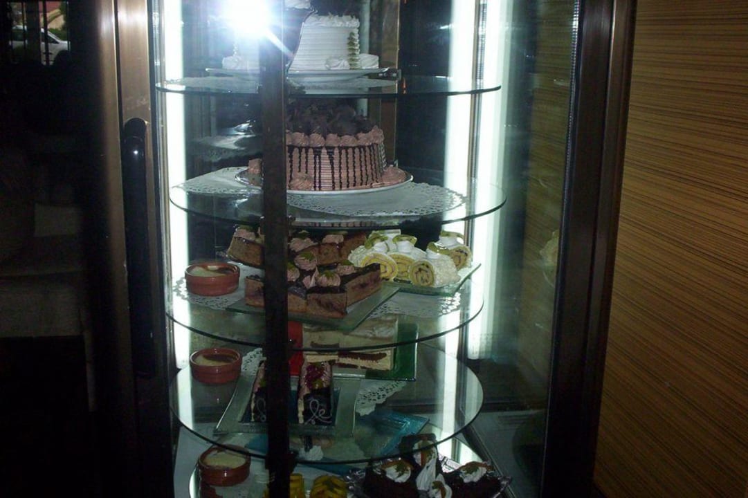 Torten und Kuchen Stck. 3 € Belek Beach Resort Hotel
