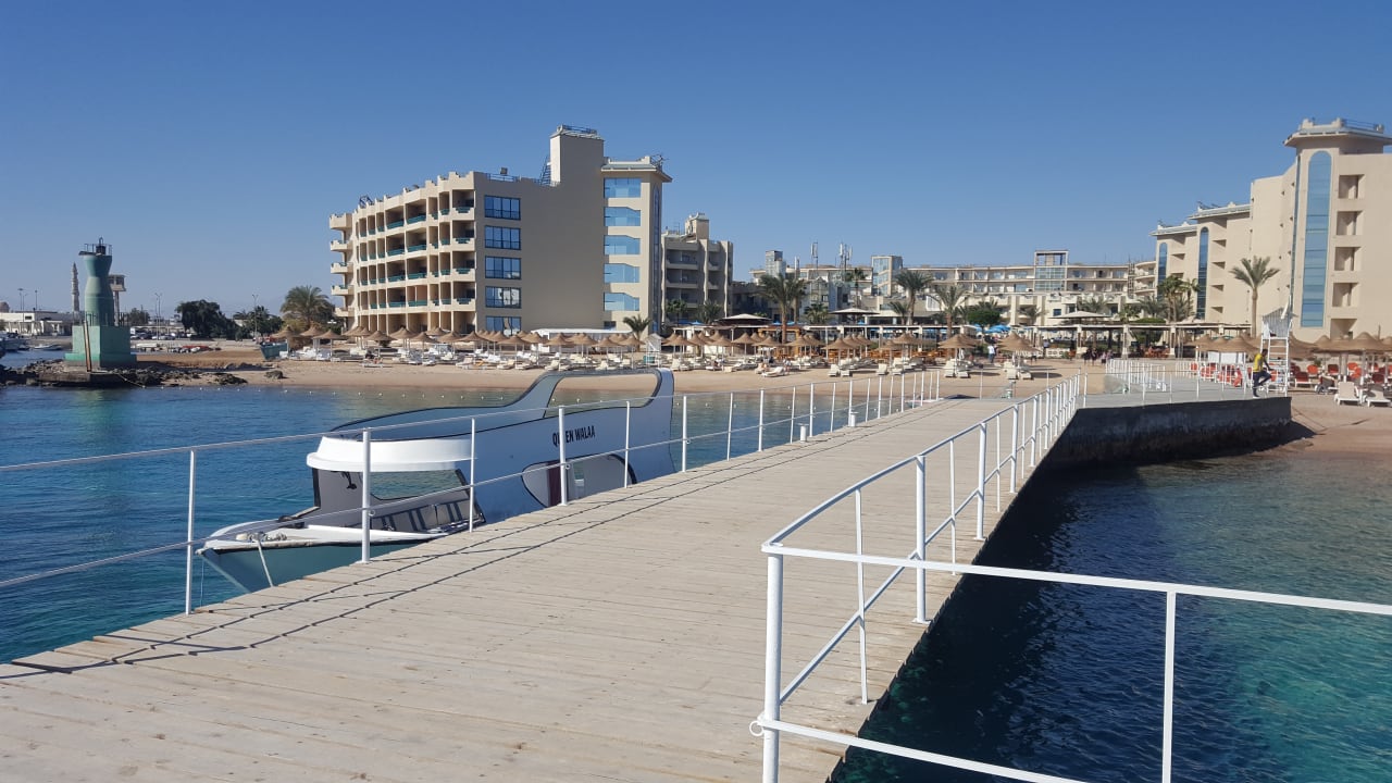Strand Moreno Horizon Spa & Resort