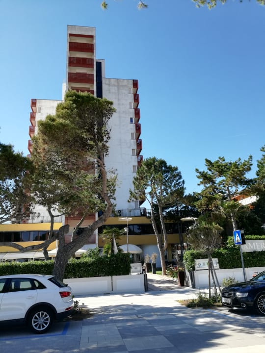 Außenansicht Hotel American