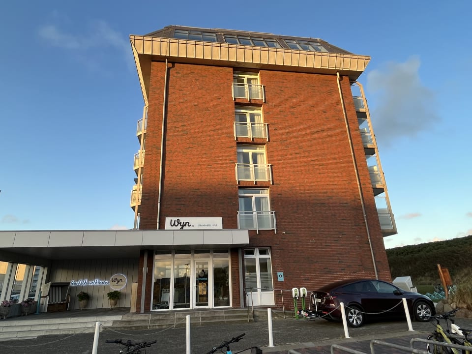 Außenansicht Wyn. Strandhotel Sylt
