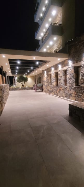 Lobby Petousis Hotel & Suites