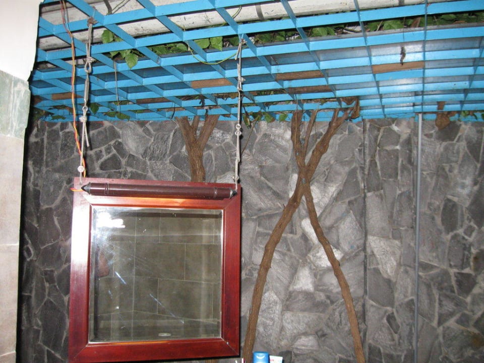 Bad Hoang Ngoc Beach Resort