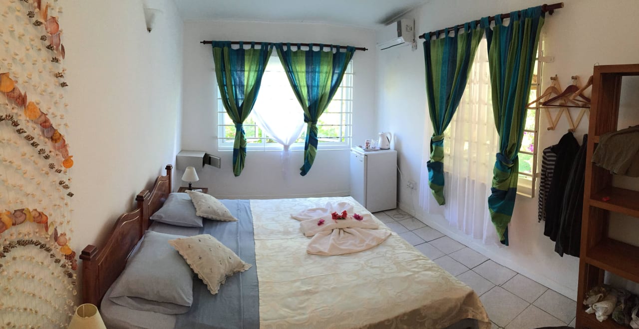 Doppelzimmer, einfach, aber gut & sauber Guesthouse The Beach House