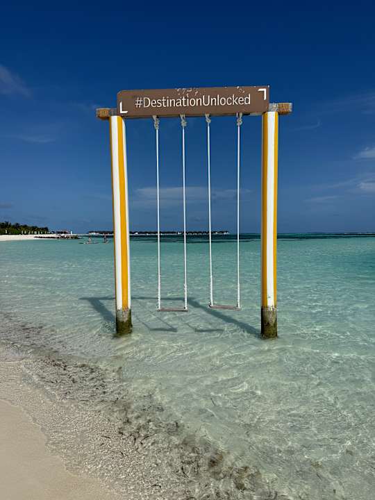 Strand Le Meridien Maldives Resort & Spa