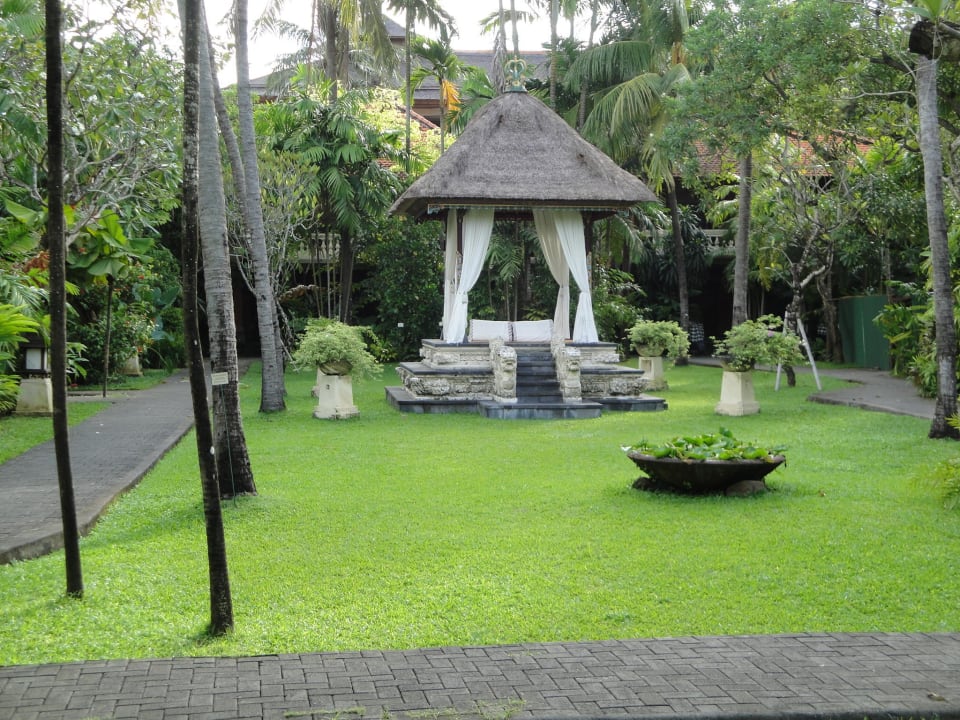 Relax-Zone Puri Santrian