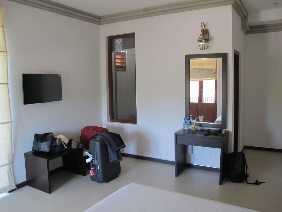 1 Kofferablage sonst nichts Summer Side Residence