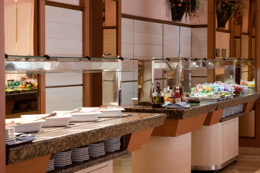 Buffet desayuno Only YOU Hotel Sevilla