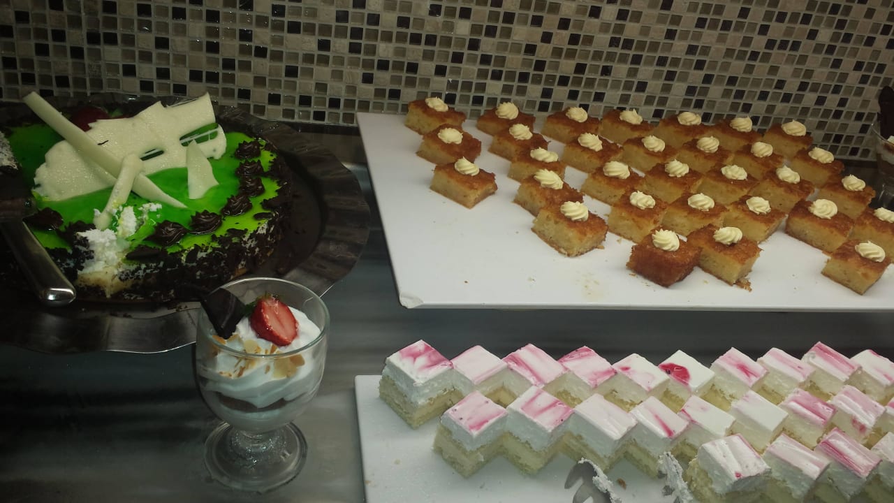Desserts, alles von einem Abend  Lindos Royal Resort