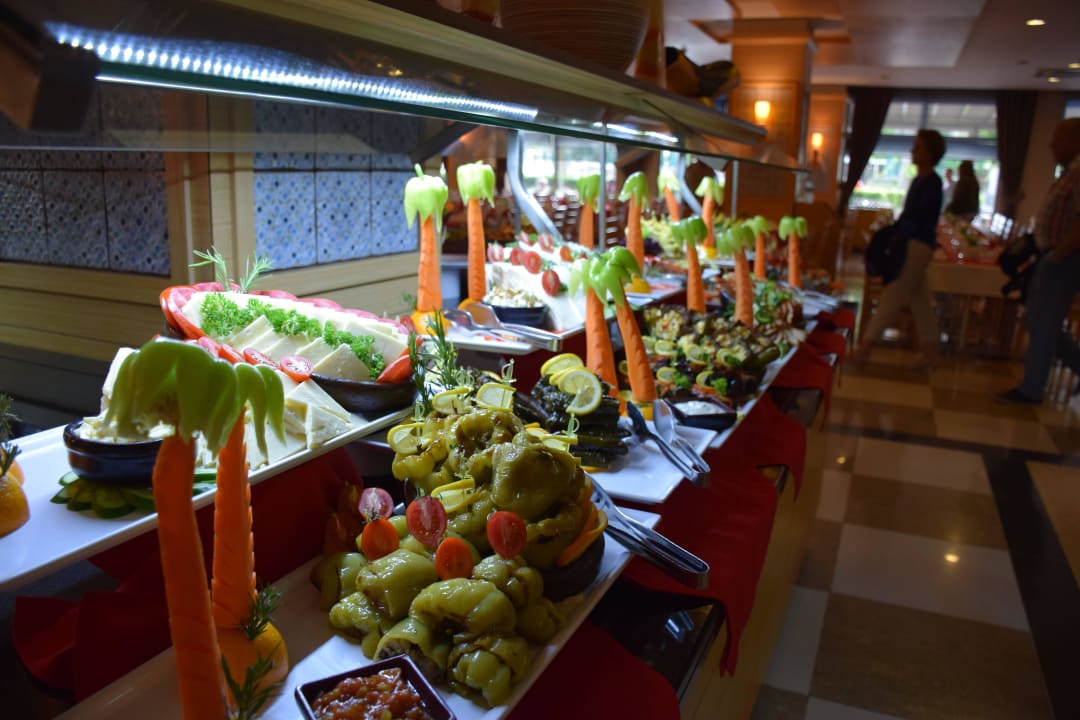 Traumhaftes Buffet Can Garden Resort