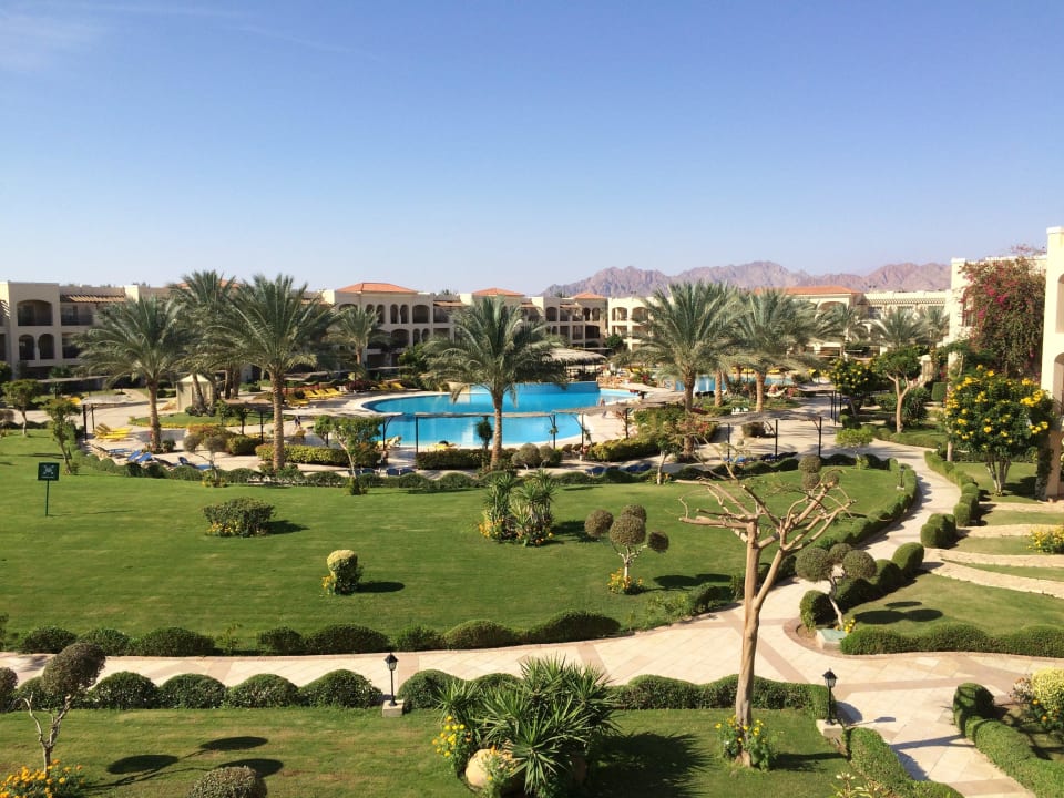 Blick von der Rezeption auf die Anlage Jaz Mirabel Park & Club