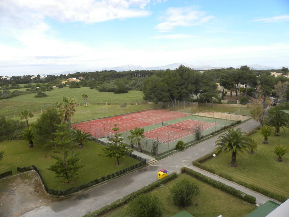 Blick zur Landseite Hotel Exagon Park