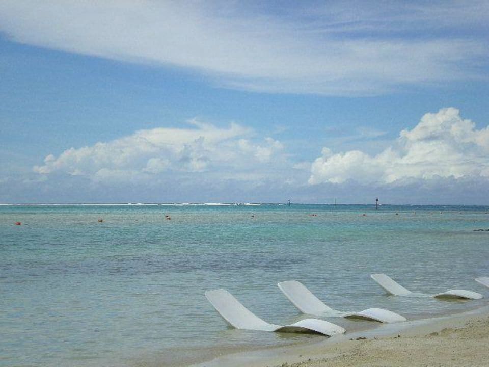 Blick aufs Meer vom Strand Hotel Intercontinental Resort & Spa Moorea