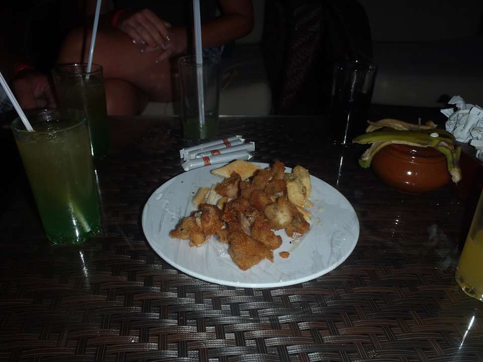 Nočný snack na terase Oriental baru Pickalbatros Palace Resort