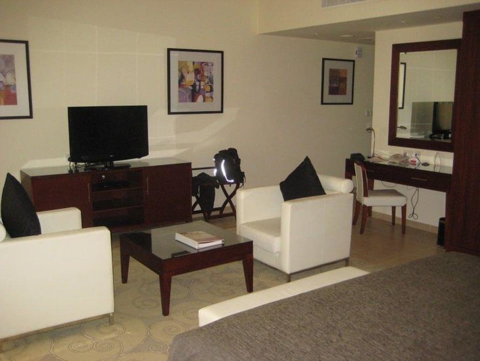 Das riesige Zimmer. Delta Hotels by Marriott Jumeirah Beach