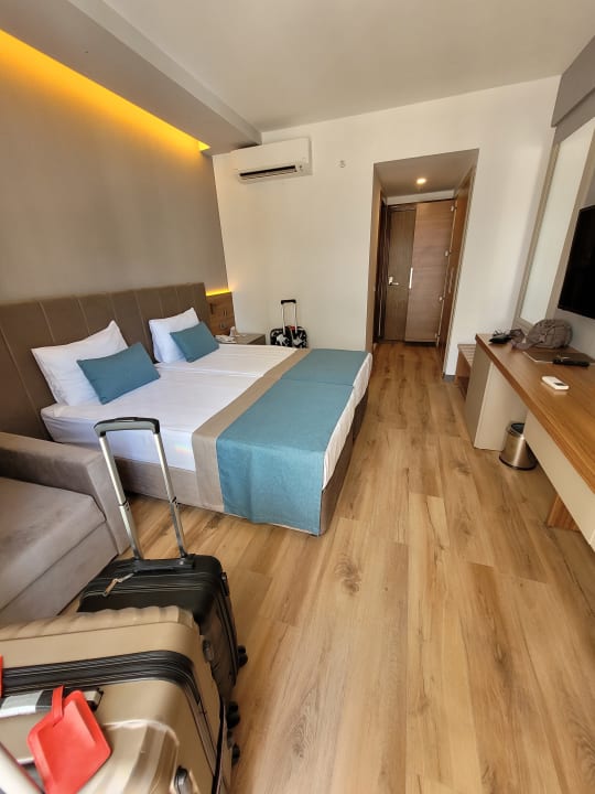 Zimmer Side Story Resort & Spa