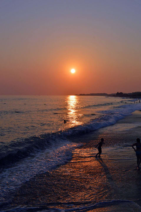 Sonnenuntergang Club Turtas Beach Hotel