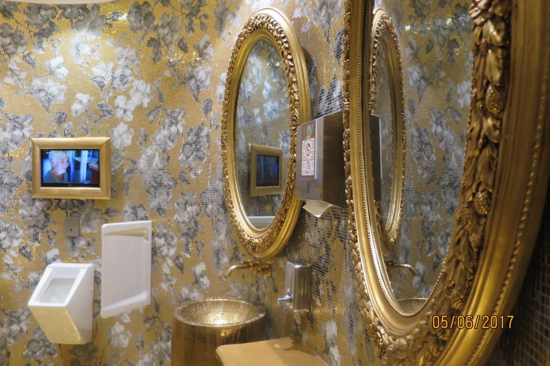 Sonstiges Azura Deluxe Resort & Spa Hotel