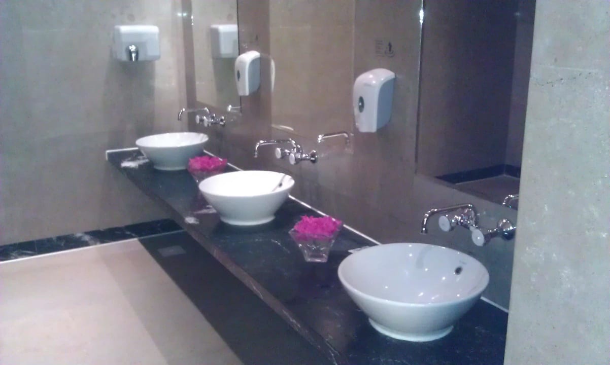 WC in der Lobby Sehr sauber!!  Jaz Solaya